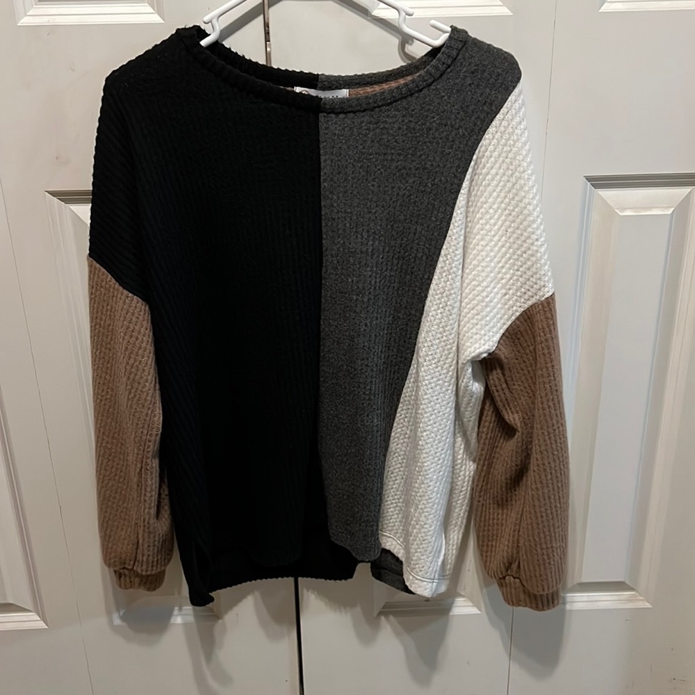 Flowy long sleeve shirt